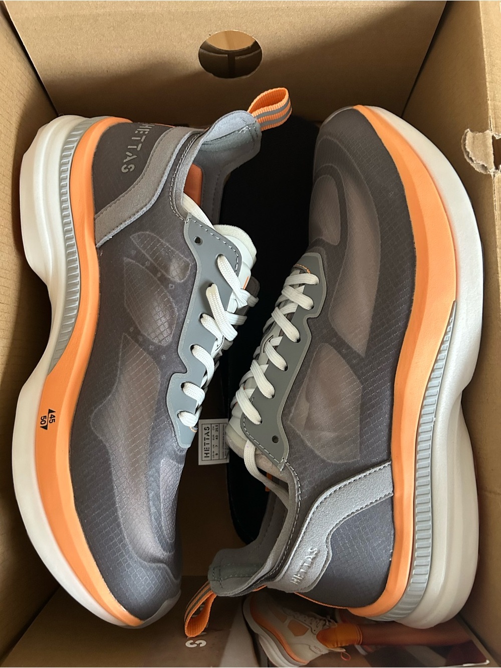 HETTAS Alma Tempo women’s size 9 running shoe